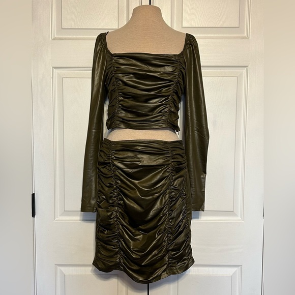 Fiestar 2-piece Army Green Ruched‎ Bodycon Crop Top Skirt Party Outfit Medium - Picture 2 of 13